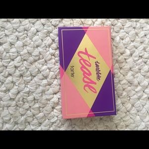 Tarte tease eyeshadow palette